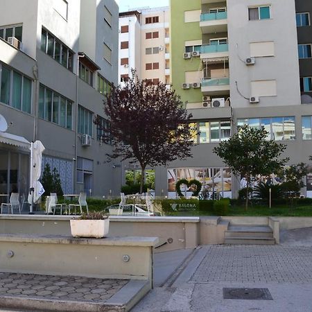 Mike Apartment Vlore Bagian luar foto