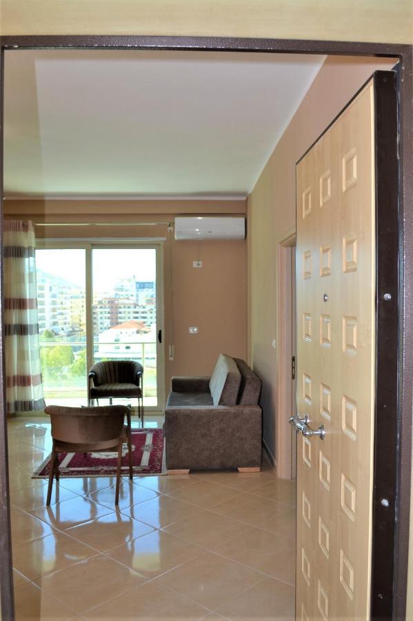 Mike Apartment Vlore Bagian luar foto