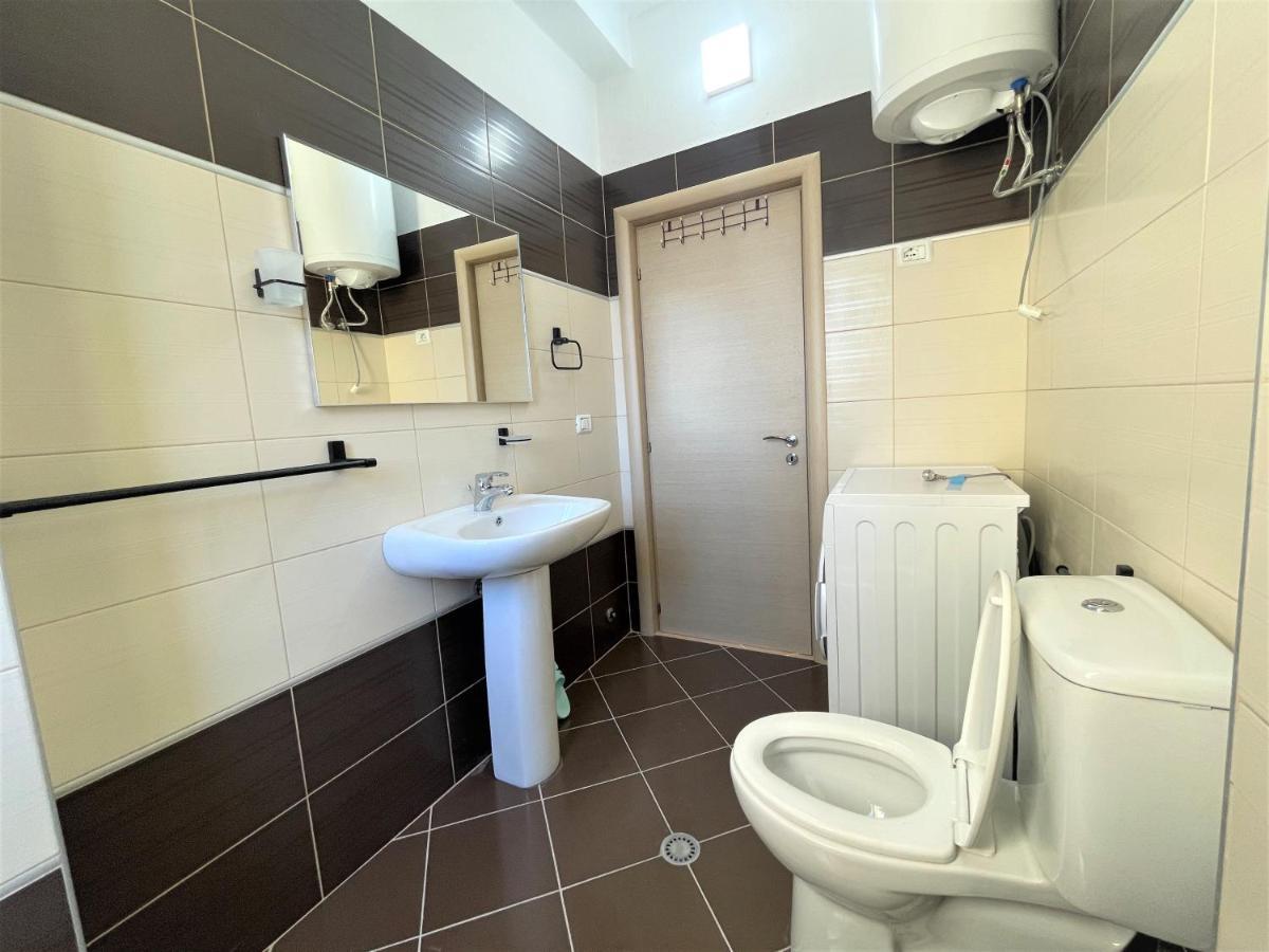 Mike Apartment Vlore Bagian luar foto